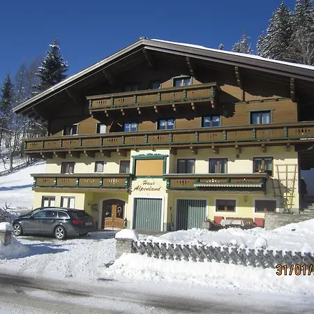 Haus Alpenland 3* Wagrain