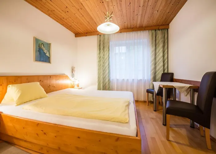 Haus Alpenland 3*