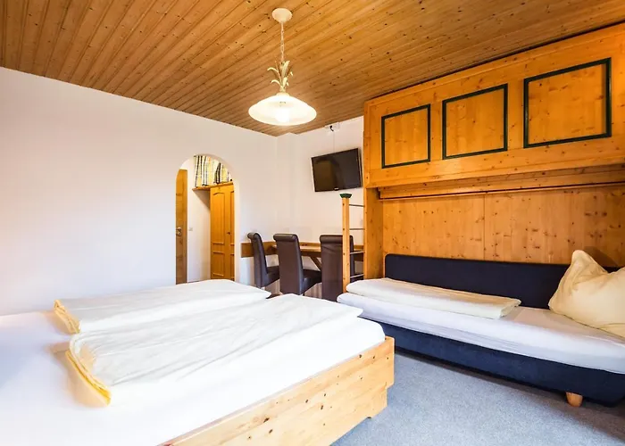 Haus Alpenland Casa de hóspedes 3*